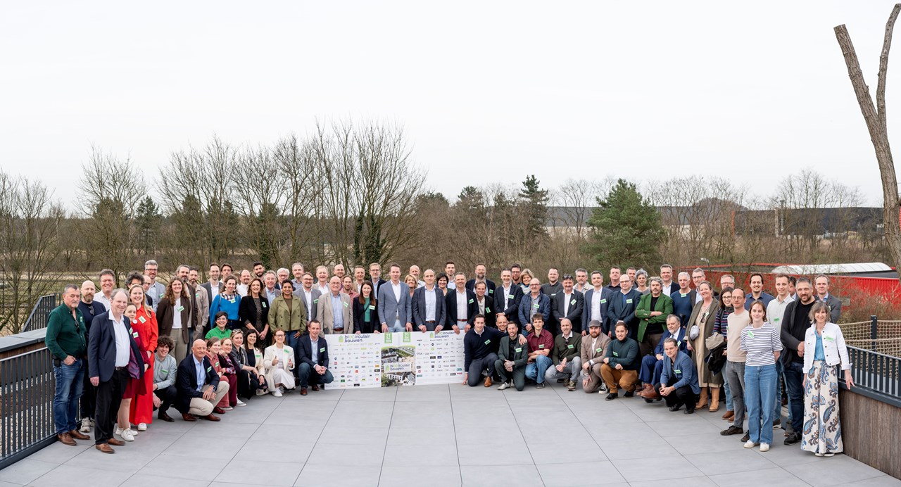 Groepsfoto Charter Bio Circulair Bouwen
