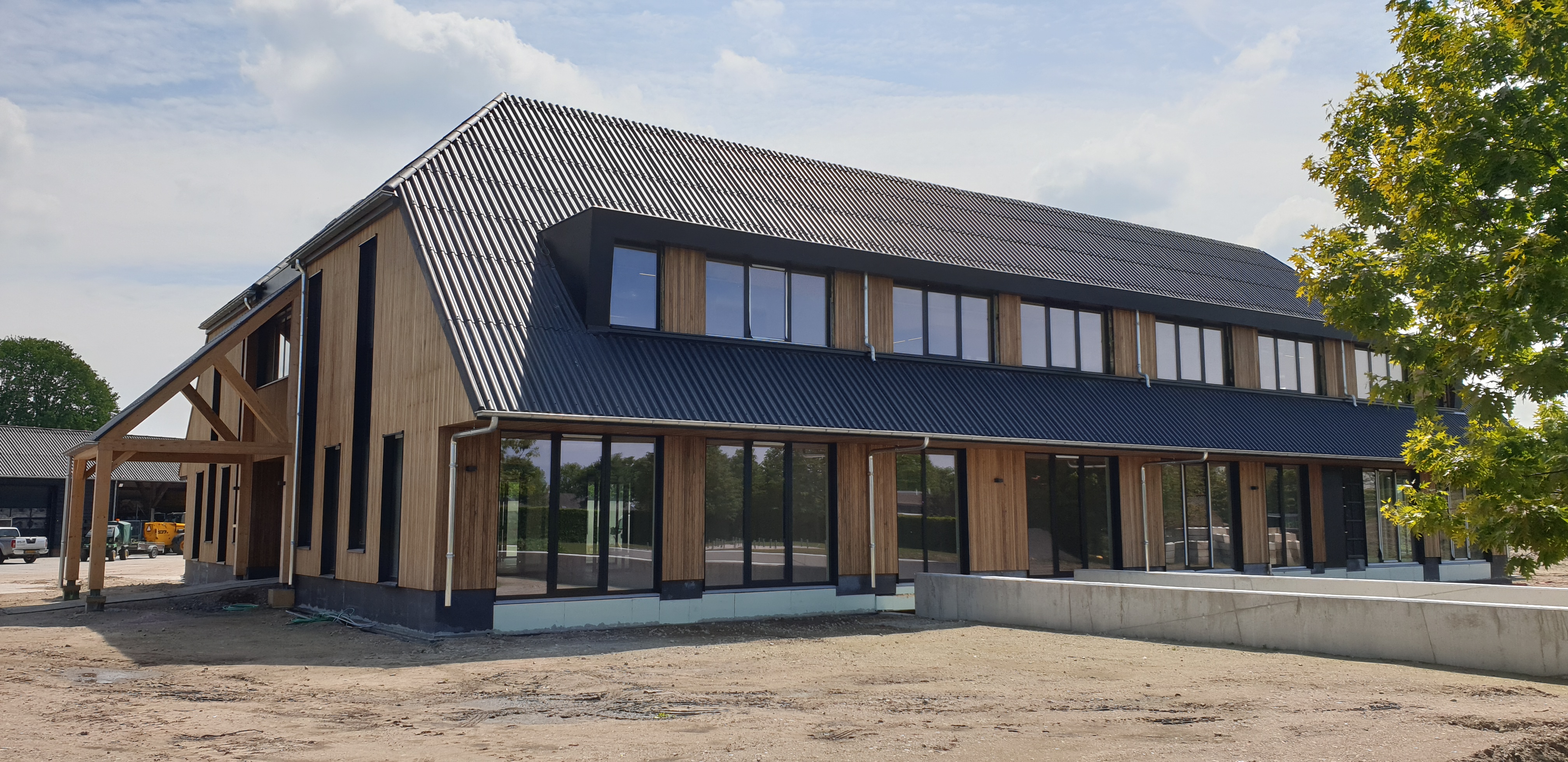 gebouw van reaseuro gebouwd door Thys Bouwprojecten